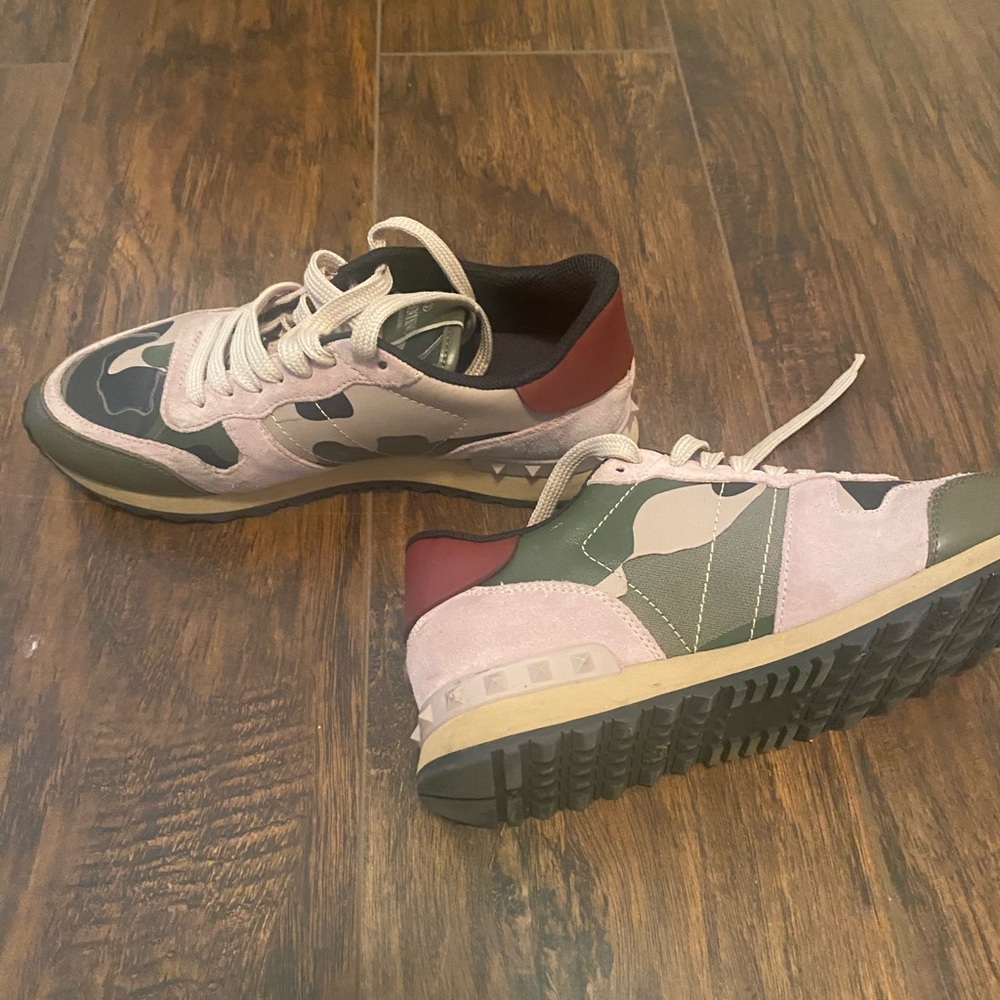 Valentino sneaker 38 slightly worn